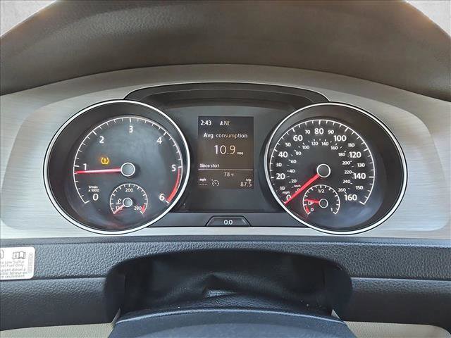 Used 2015 Volkswagen Golf TDI S image 11