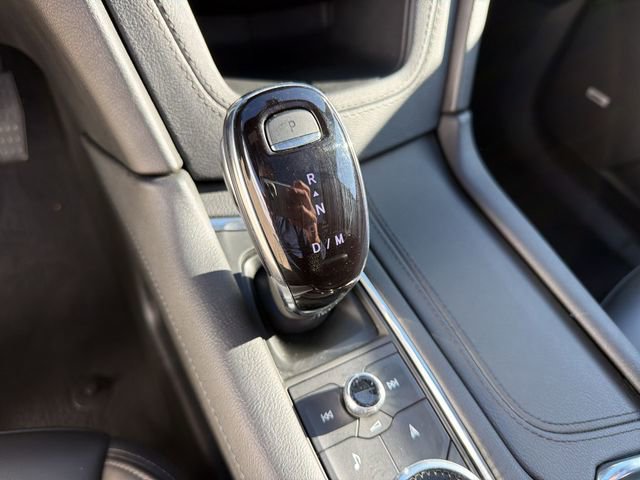 Used 2025 Cadillac XT6 Premium Luxury AWD/4WD image 22