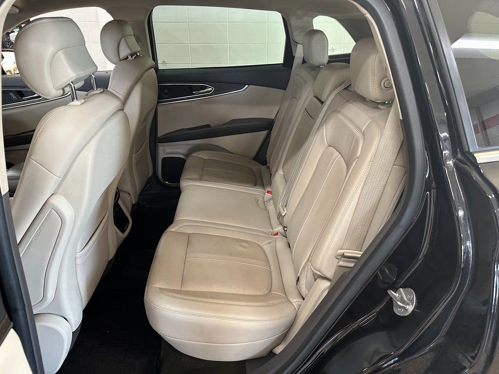 Used 2019 Lincoln Nautilus Reserve FWD image 37