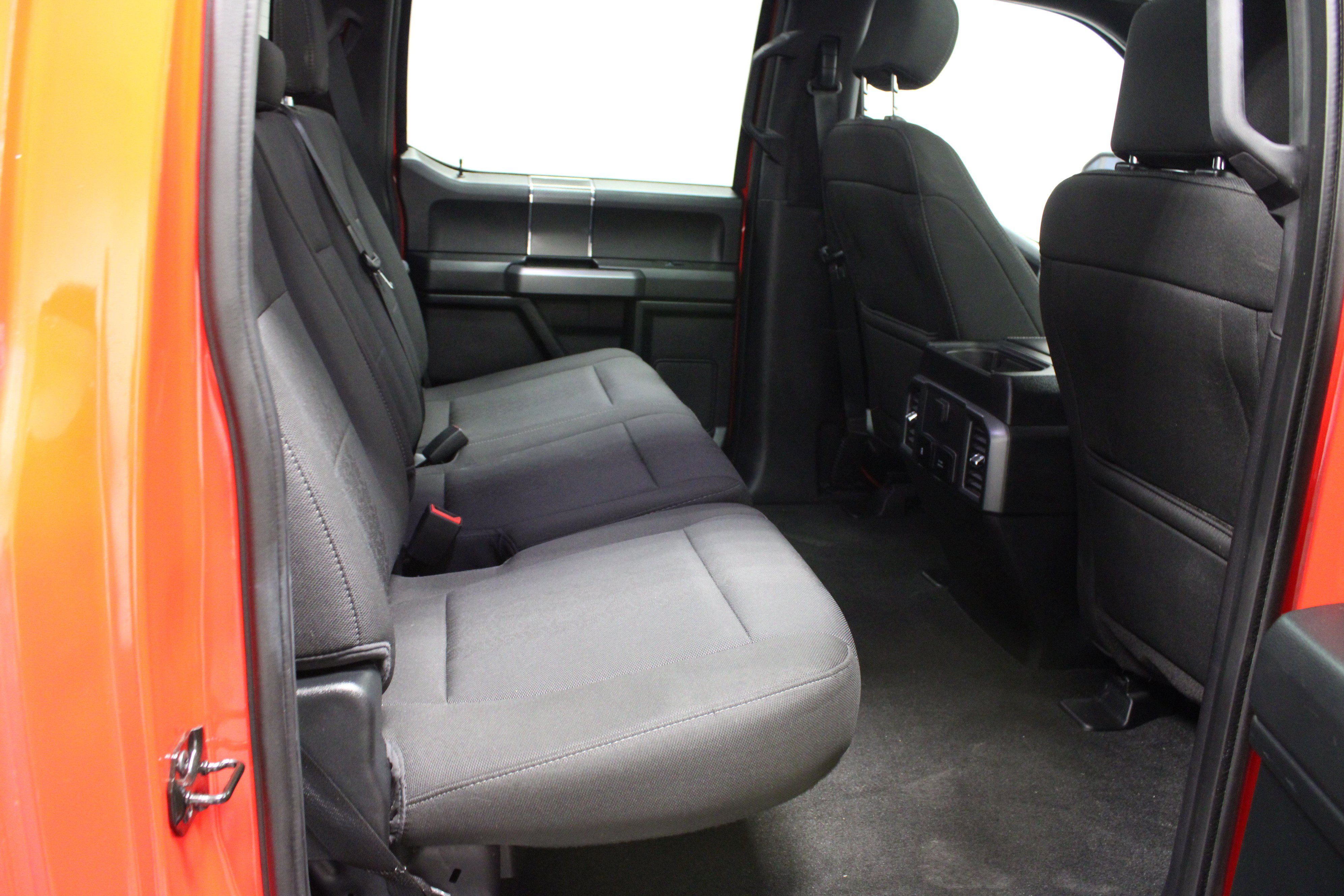 Used 2018 Ford F150 XLT w/ Equipment Group 302A Luxury AWD/4WD image 13