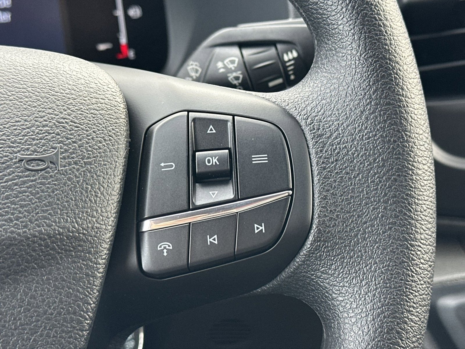 New 2026 Ford Transit 250 148 Medium Roof w/ Load Area Protection Package image 20