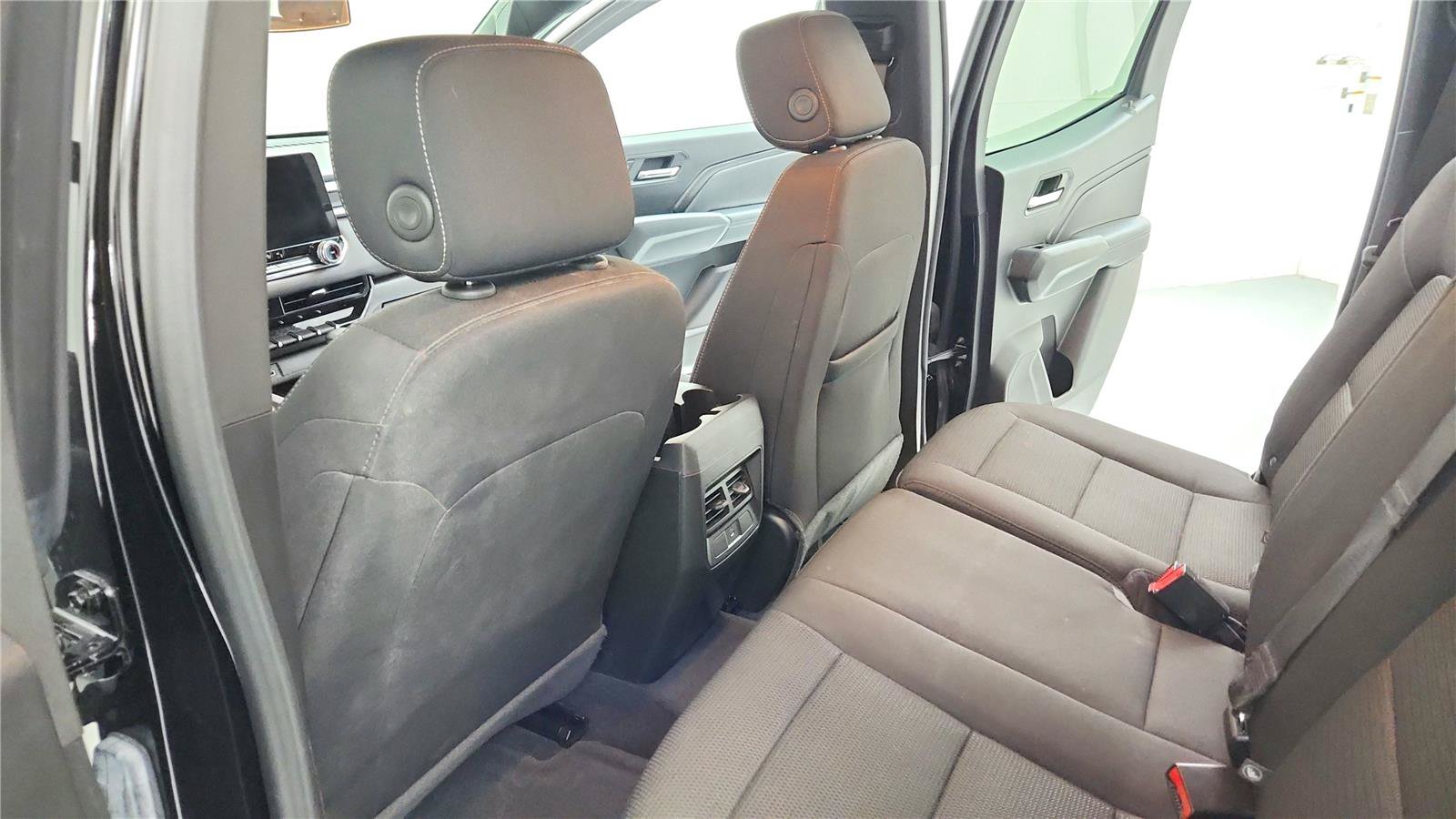 Used 2025 GMC Canyon Elevation RWD image 16