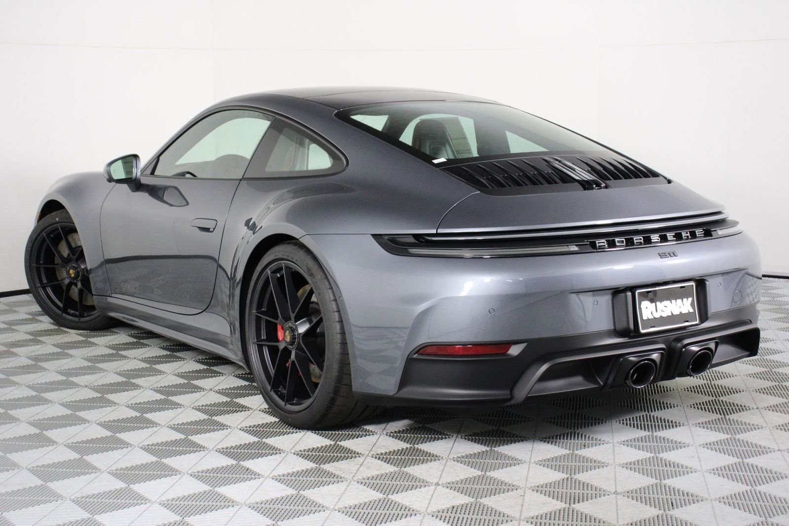 New 2026 Porsche 911 Carrera 4 GTS image 3