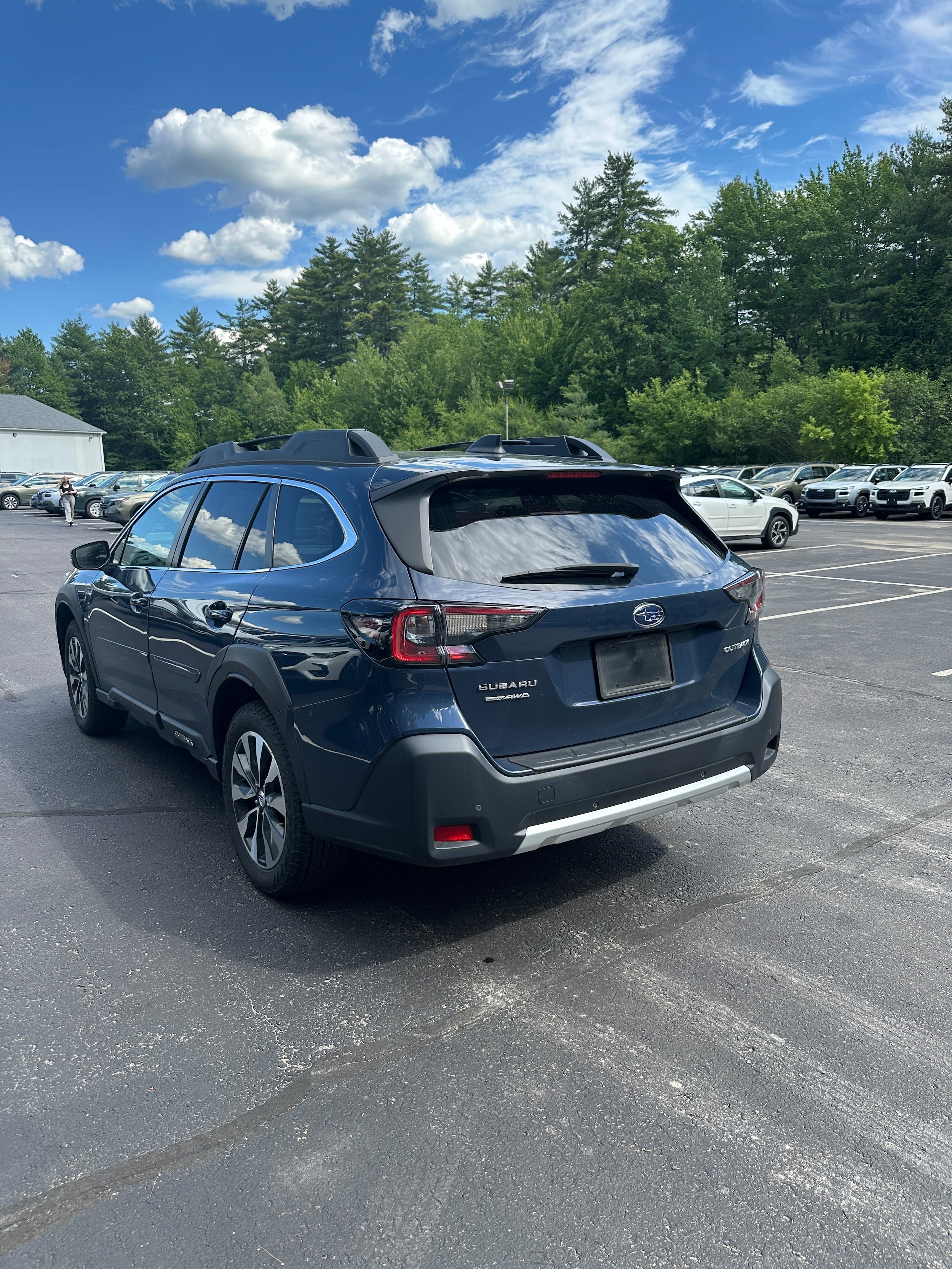 Used 2024 Subaru Outback Limited AWD/4WD image 7