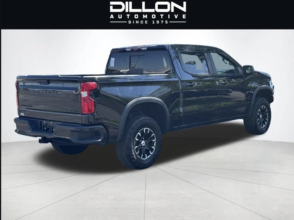 Used 2023 Chevrolet Silverado 1500 ZR2 w/ Technology Package AWD/4WD image 9