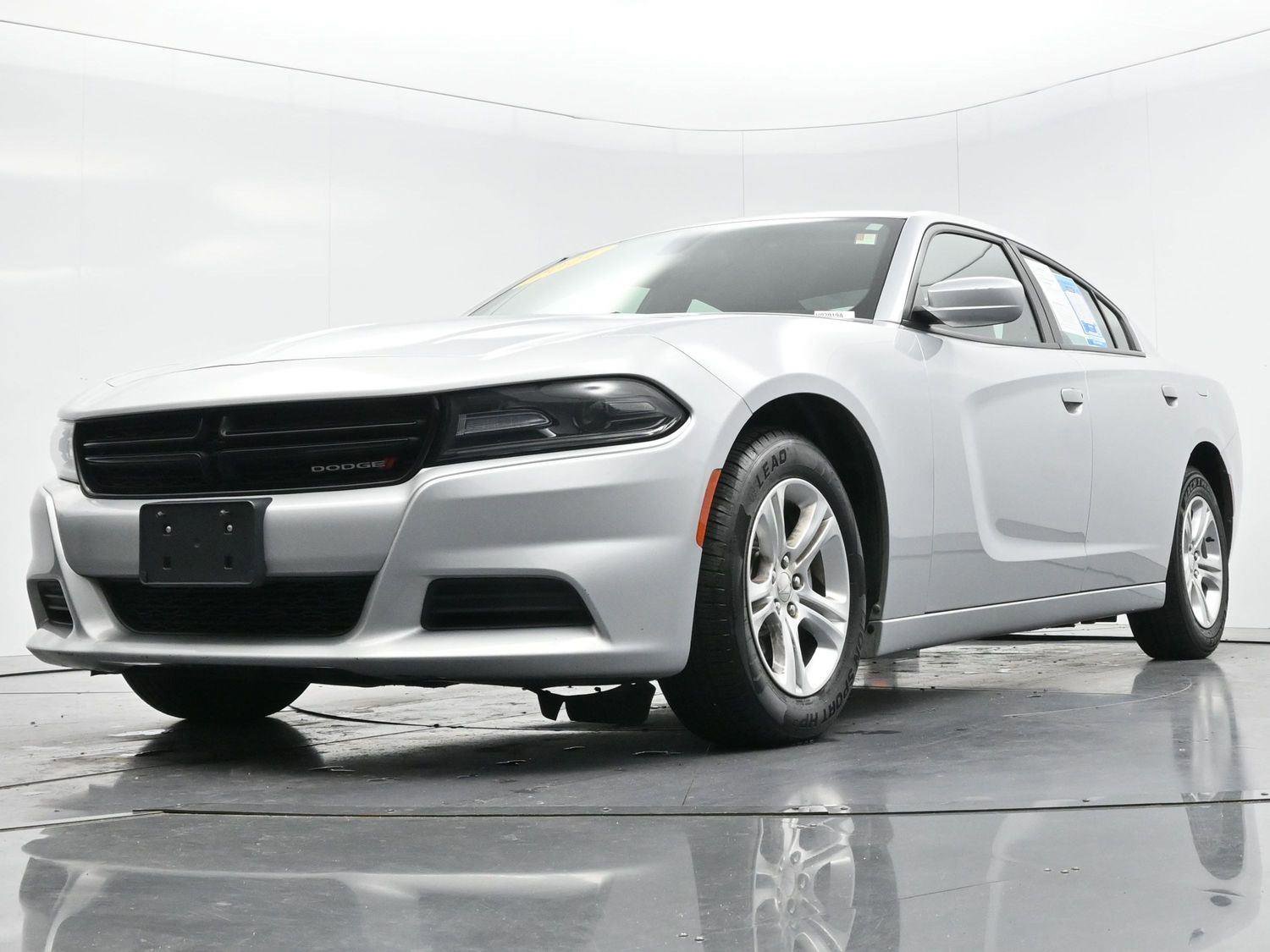 Used 2021 Dodge Charger SXT w/ Leather Interior Group image 51