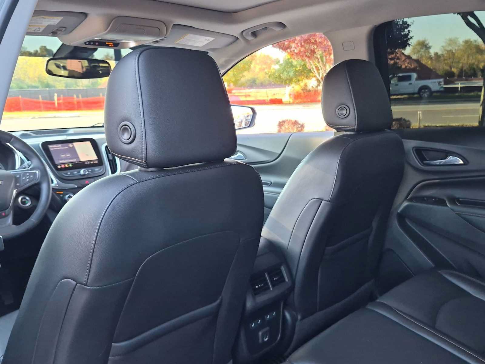 Used 2020 Chevrolet Equinox Premier AWD/4WD image 18