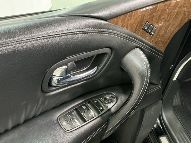 Used 2017 INFINITI QX80 4WD w/ Driver Assistance Package image 16