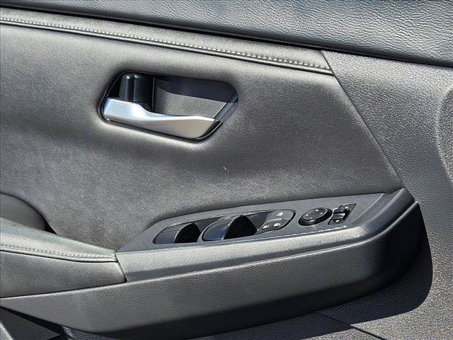 Used 2023 Nissan Sentra SV w/ All-Weather Package FWD image 11