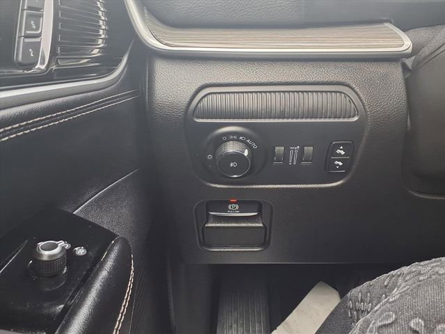 Used 2024 Jeep Wagoneer Series II image 18