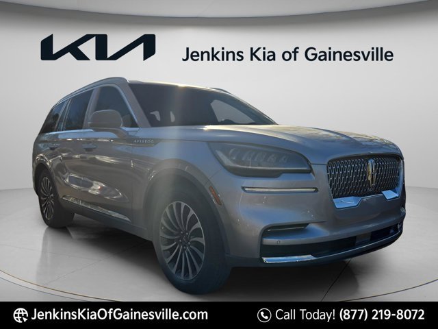 Used 2022 Lincoln Aviator Reserve w/ Elements Package Plus image 12