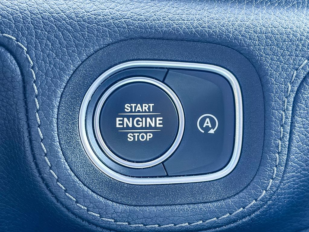 Used 2023 Mercedes-Benz GLS 450 4MATIC image 26