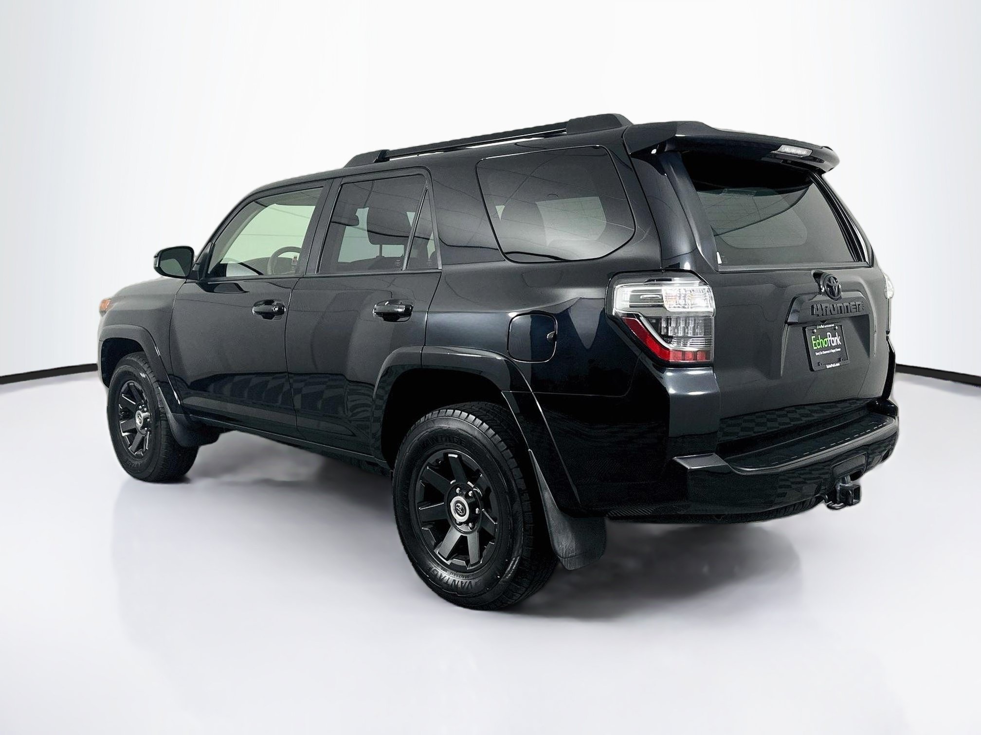 Used 2022 Toyota 4Runner Trail Special Edition AWD/4WD image 5