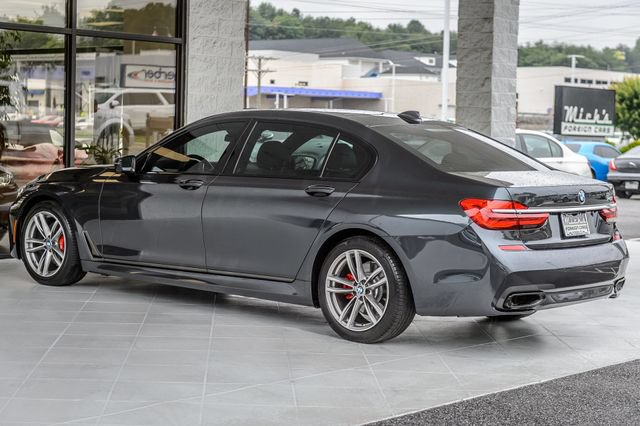 Used 2019 BMW 740i w/ M Sport Package RWD image 7