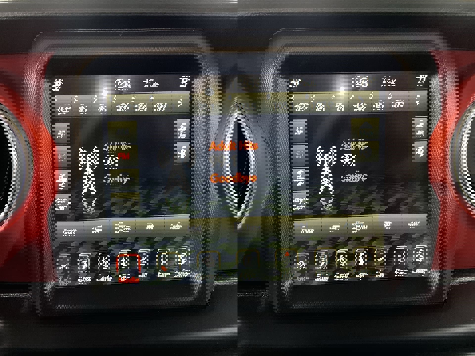 Used 2022 Jeep Wrangler Unlimited Rubicon w/ Cold Weather Group image 48