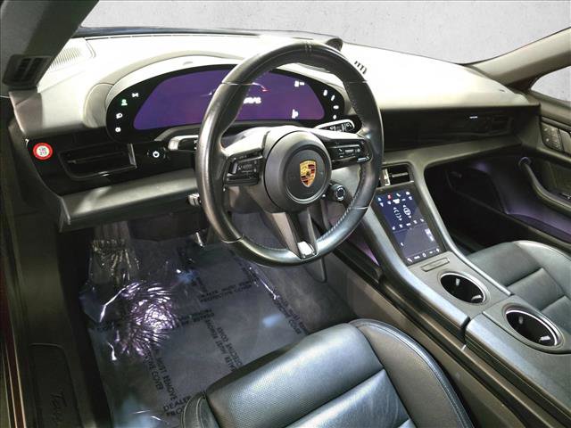 Used 2022 Porsche Taycan 4 Cross Turismo w/ Premium Package image 16