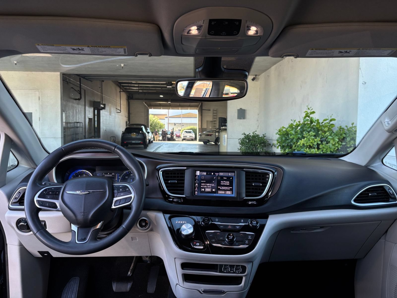 Used 2023 Chrysler Voyager LX FWD image 35