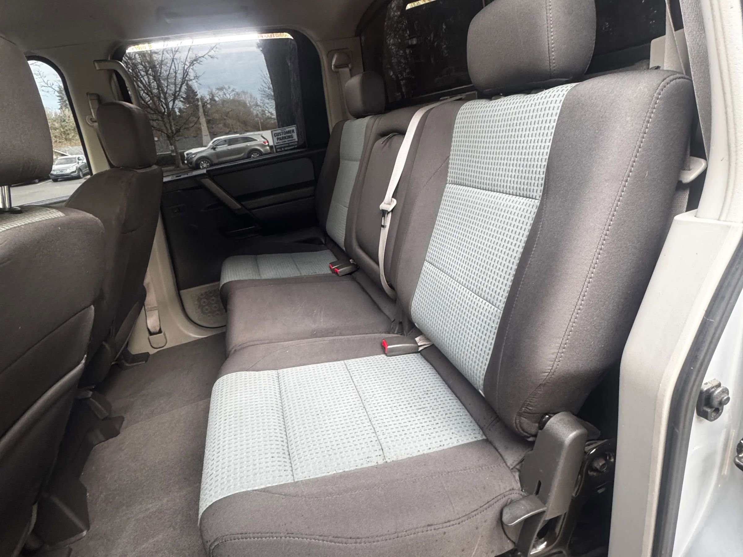 Used 2004 Nissan Titan SE w/ (Bed) Utility Bed Pkg image 13