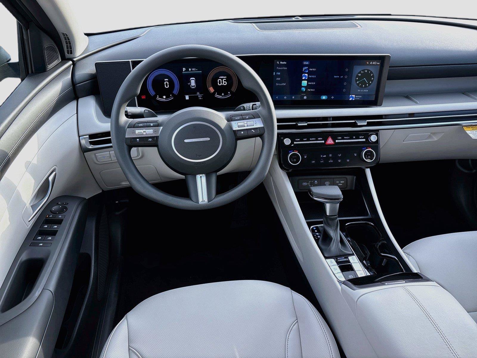 New 2026 Hyundai Tucson SEL Plus AWD/4WD image 2