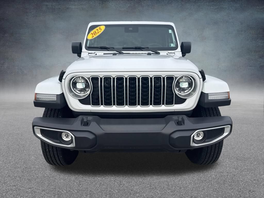 Used 2025 Jeep Wrangler Unlimited Sahara w/ Safety Group AWD/4WD image 5