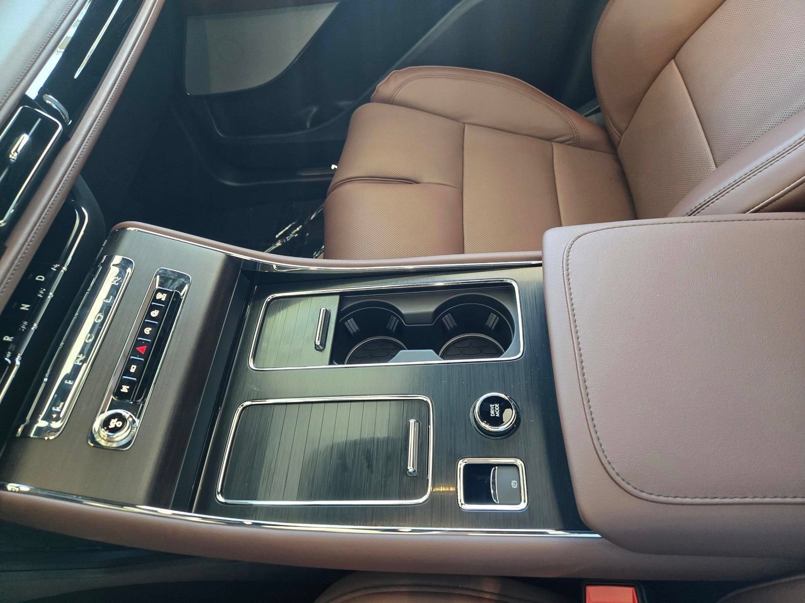 New 2026 Lincoln Aviator Reserve AWD/4WD image 9