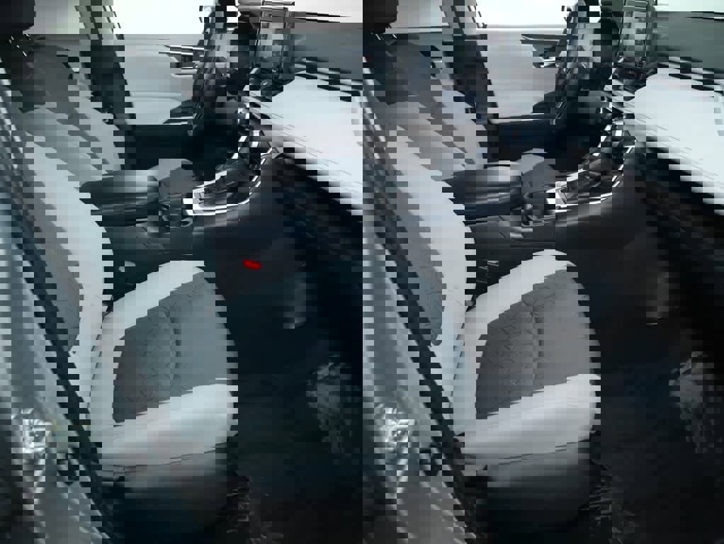 Certified 2020 Toyota RAV4 XLE image 34