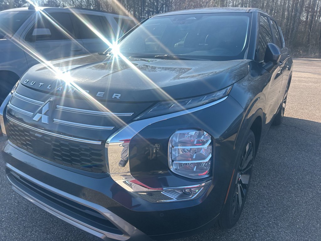 New 2026 Mitsubishi Outlander SE AWD/4WD image 1