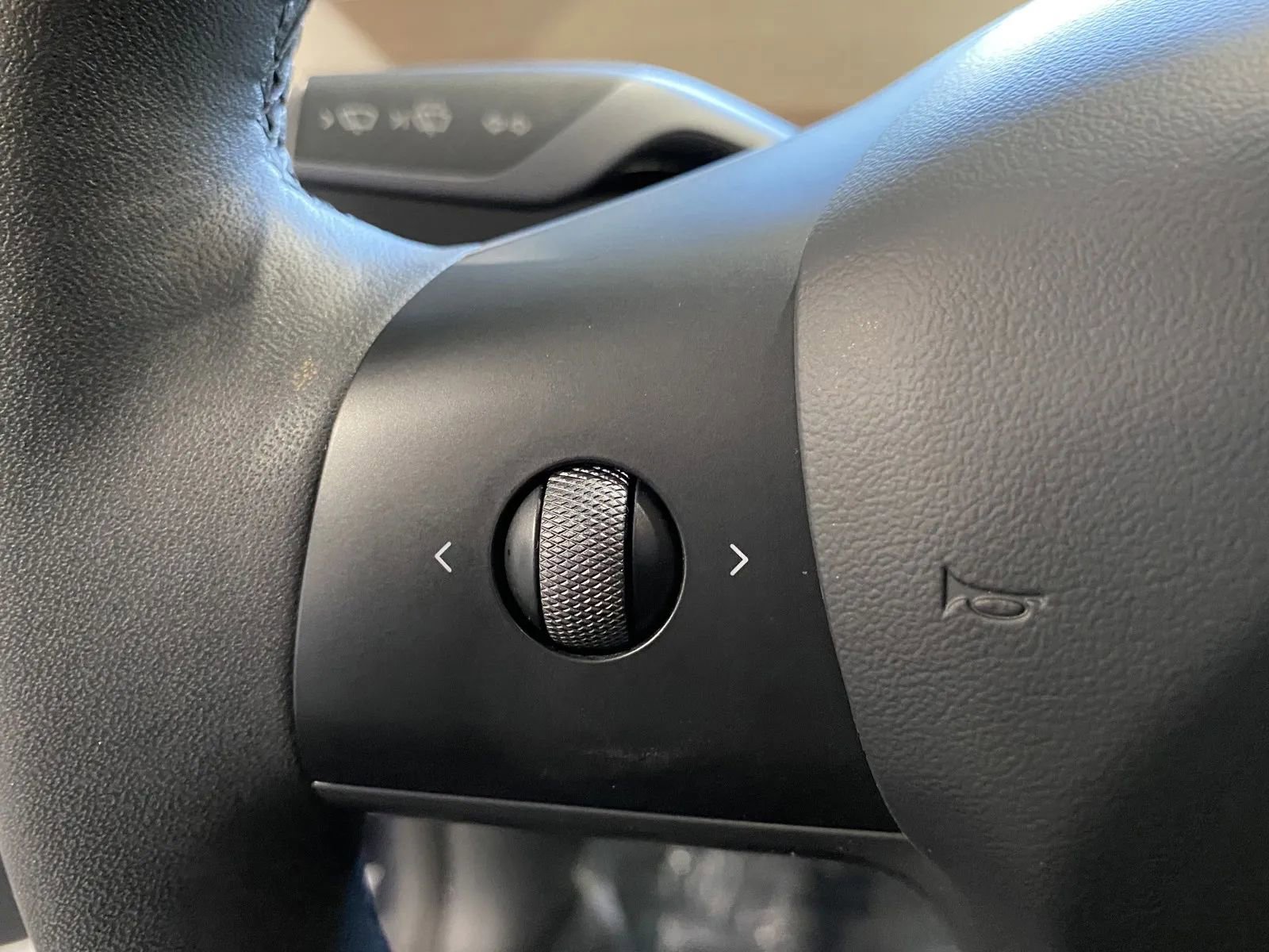 Used 2023 Tesla Model Y Long Range image 18