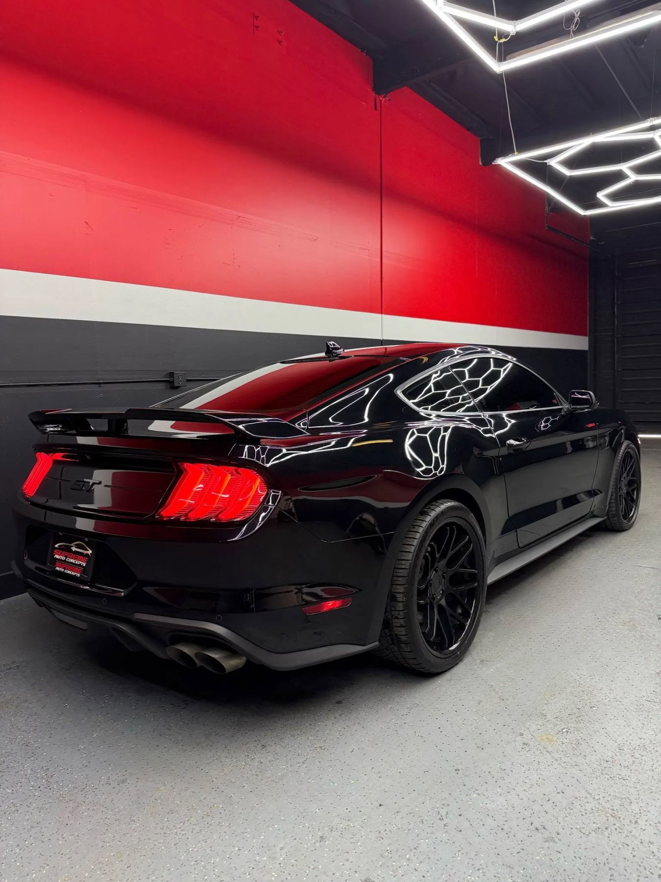 Used 2021 Ford Mustang GT w/ Equipment Group 301A image 8