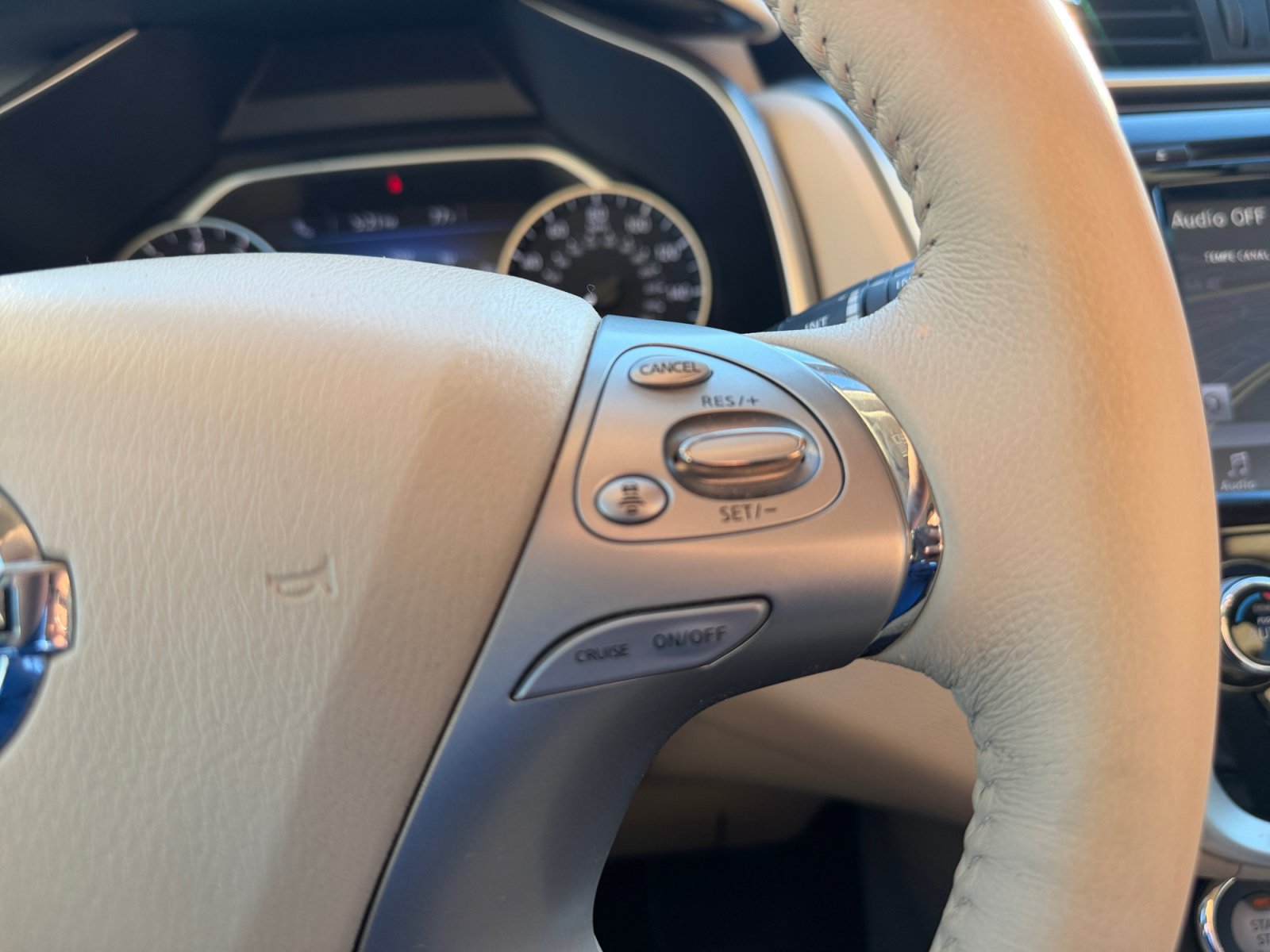 Used 2018 Nissan Murano Platinum FWD image 18
