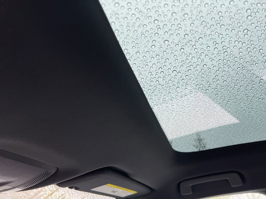 Used 2024 Porsche Taycan image 64