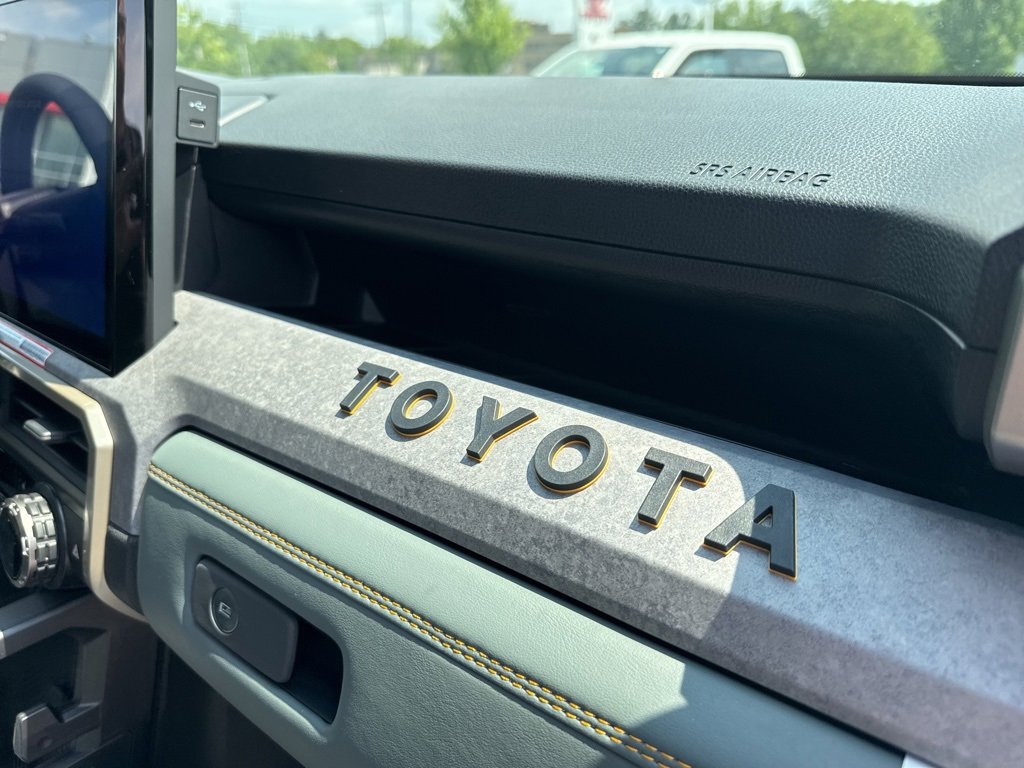 New 2025 Toyota Tacoma Trailhunter image 18