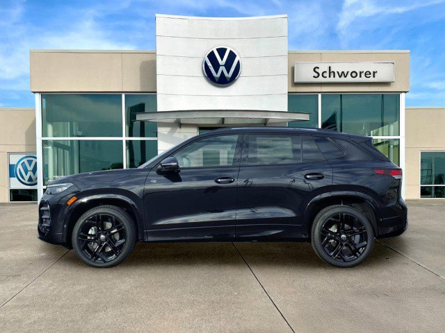 New 2026 Volkswagen Tiguan SE R-Line