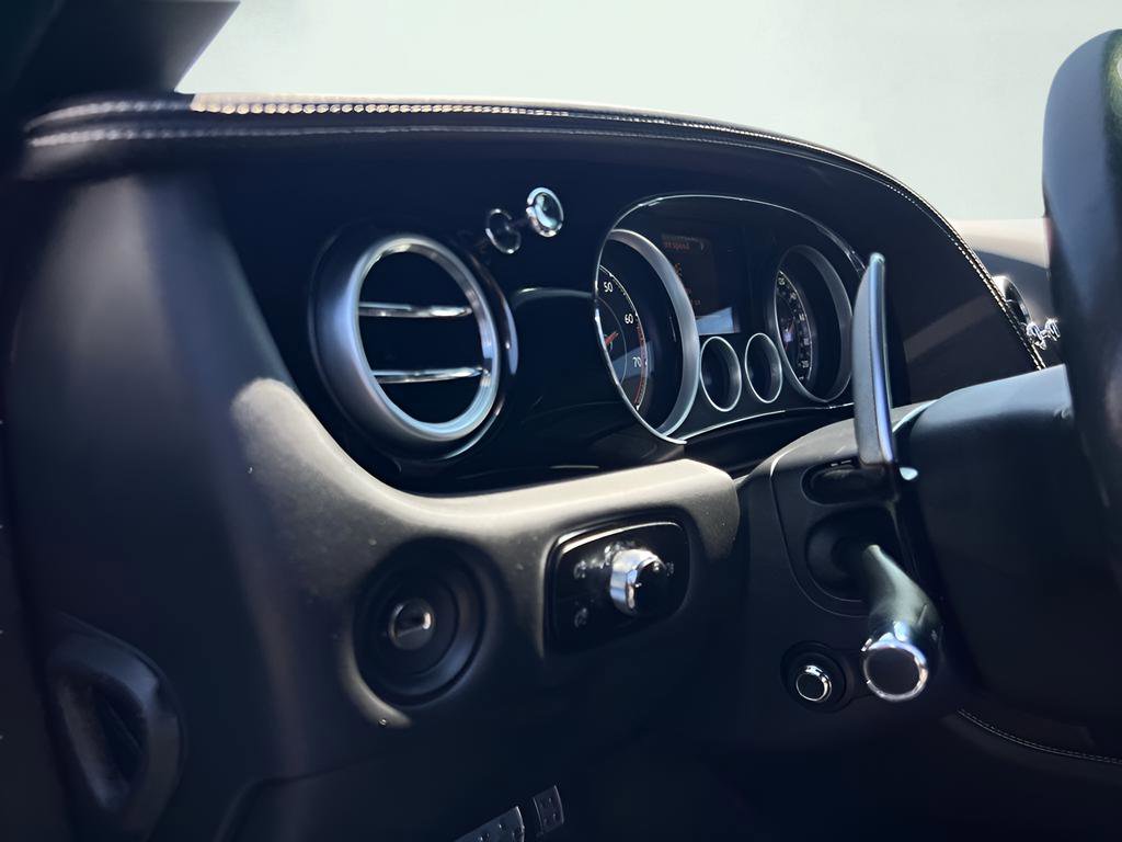 Used 2016 Bentley Continental GT image 40