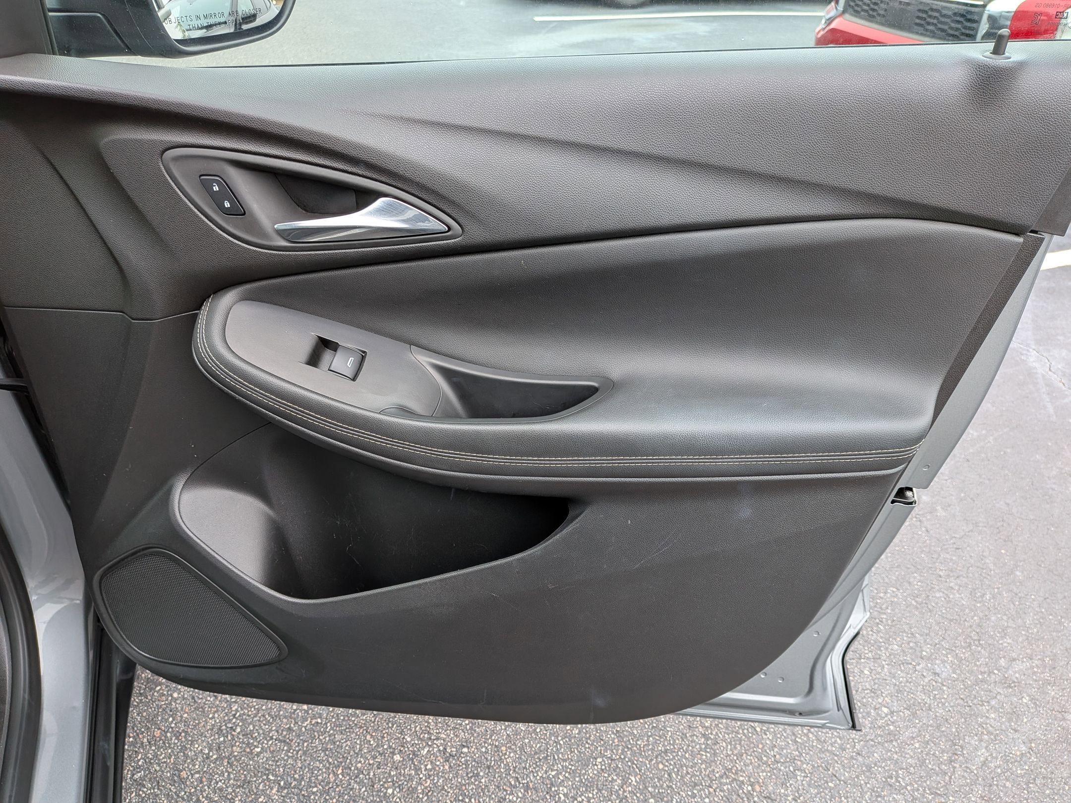 Used 2025 Buick Encore GX Preferred FWD image 32