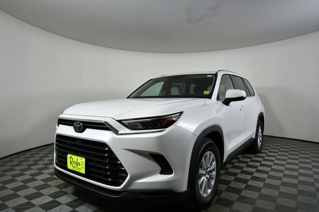 New 2026 Toyota Grand Highlander XLE image 6