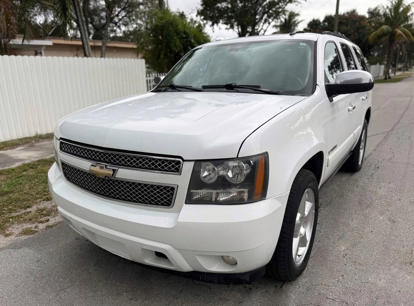 Used 2008 Chevrolet Tahoe LTZ w/ LTZ Preferred Equipment Group image 5