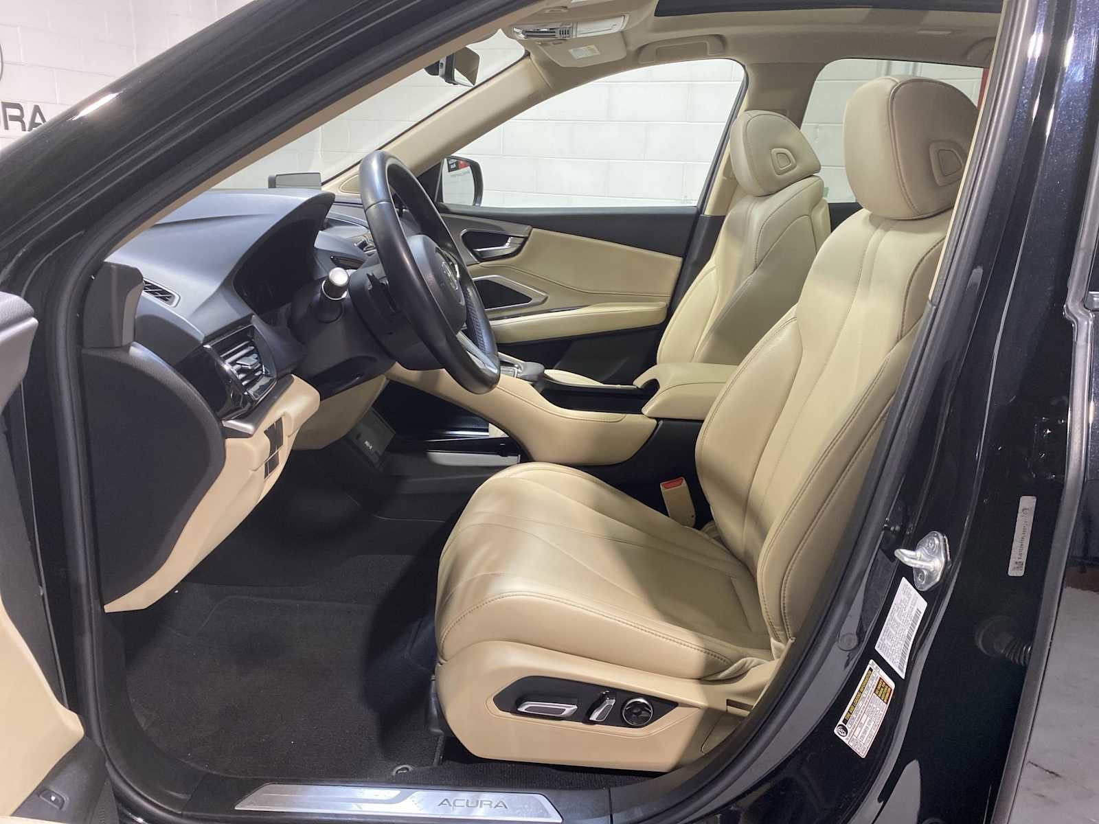 Certified 2023 Acura RDX AWD image 2