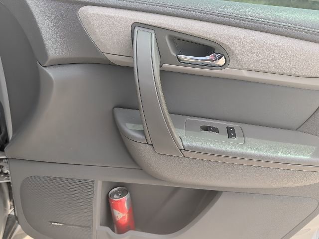 Used 2015 Chevrolet Traverse LT image 10