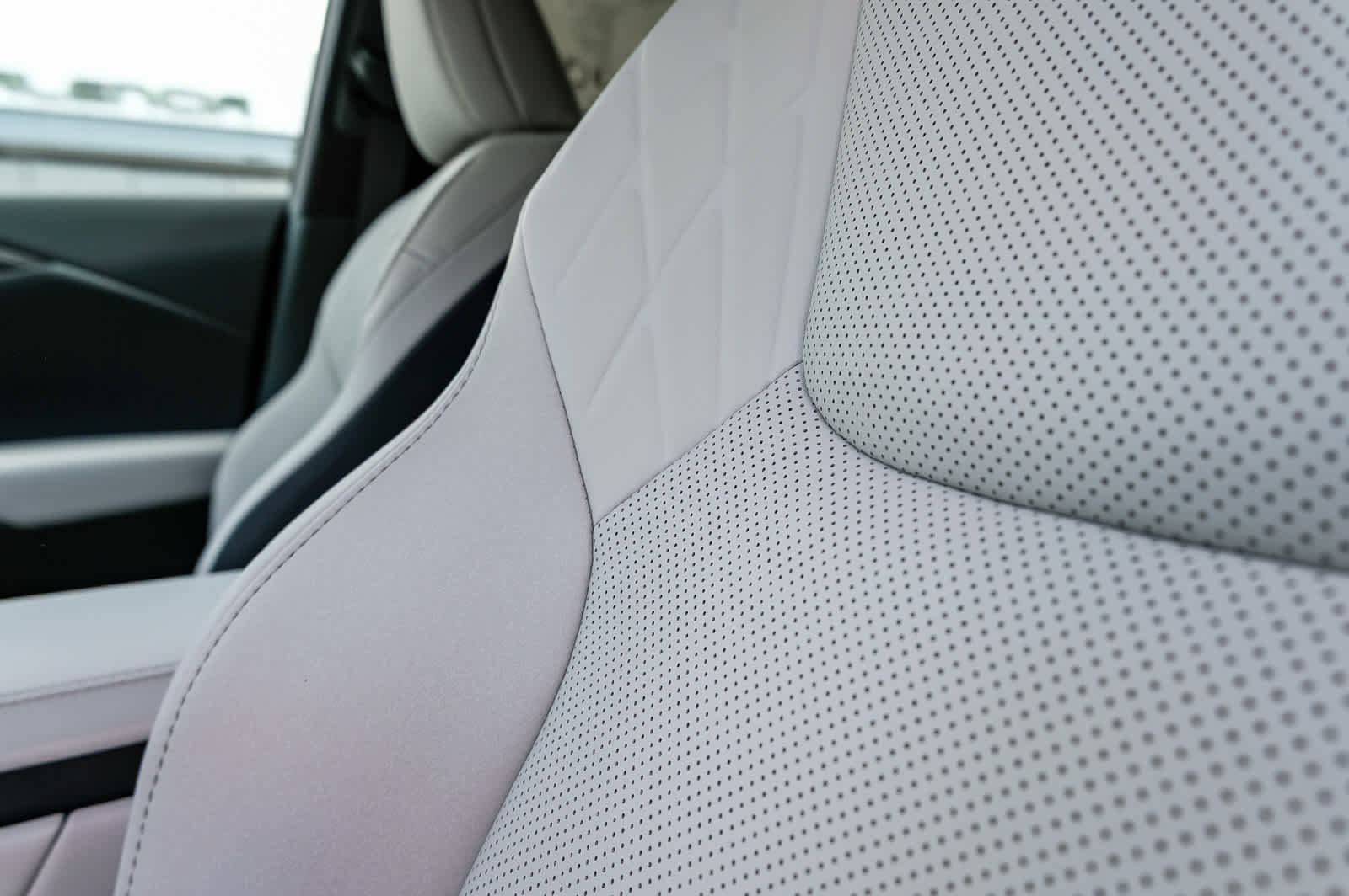 New 2025 Lexus RX 350h image 23