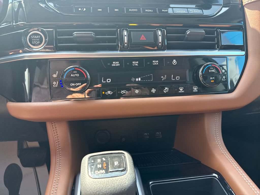 Used 2023 Nissan Pathfinder Platinum AWD/4WD image 23