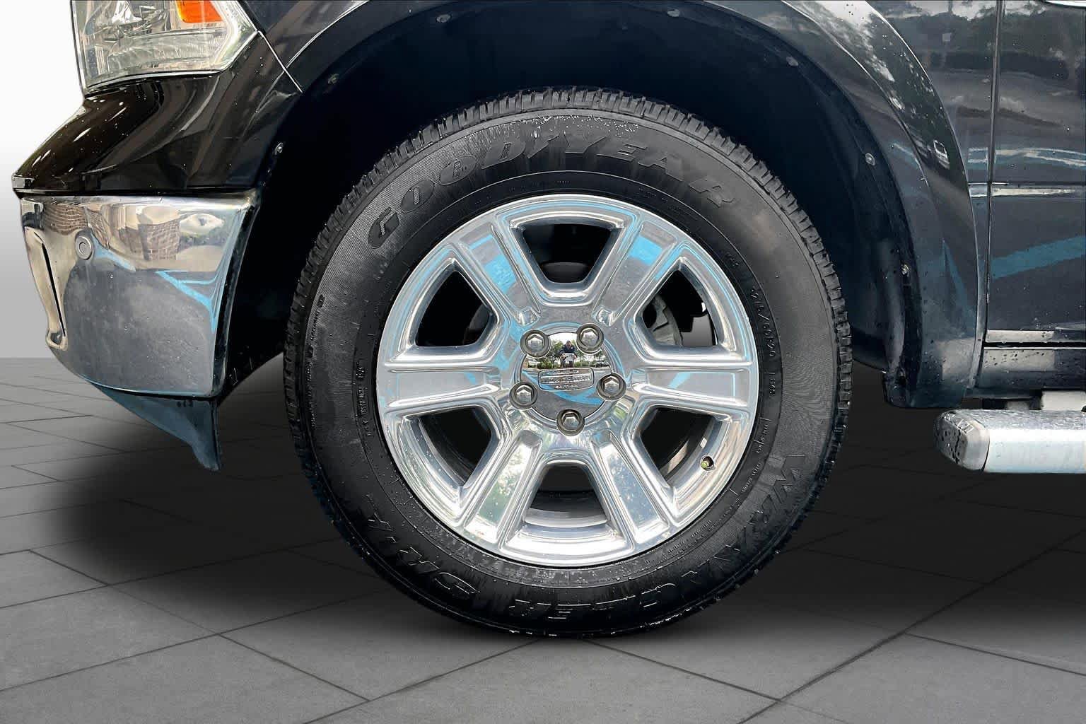 Used 2015 RAM 1500 Laramie Longhorn w/ Convenience Group RWD image 10