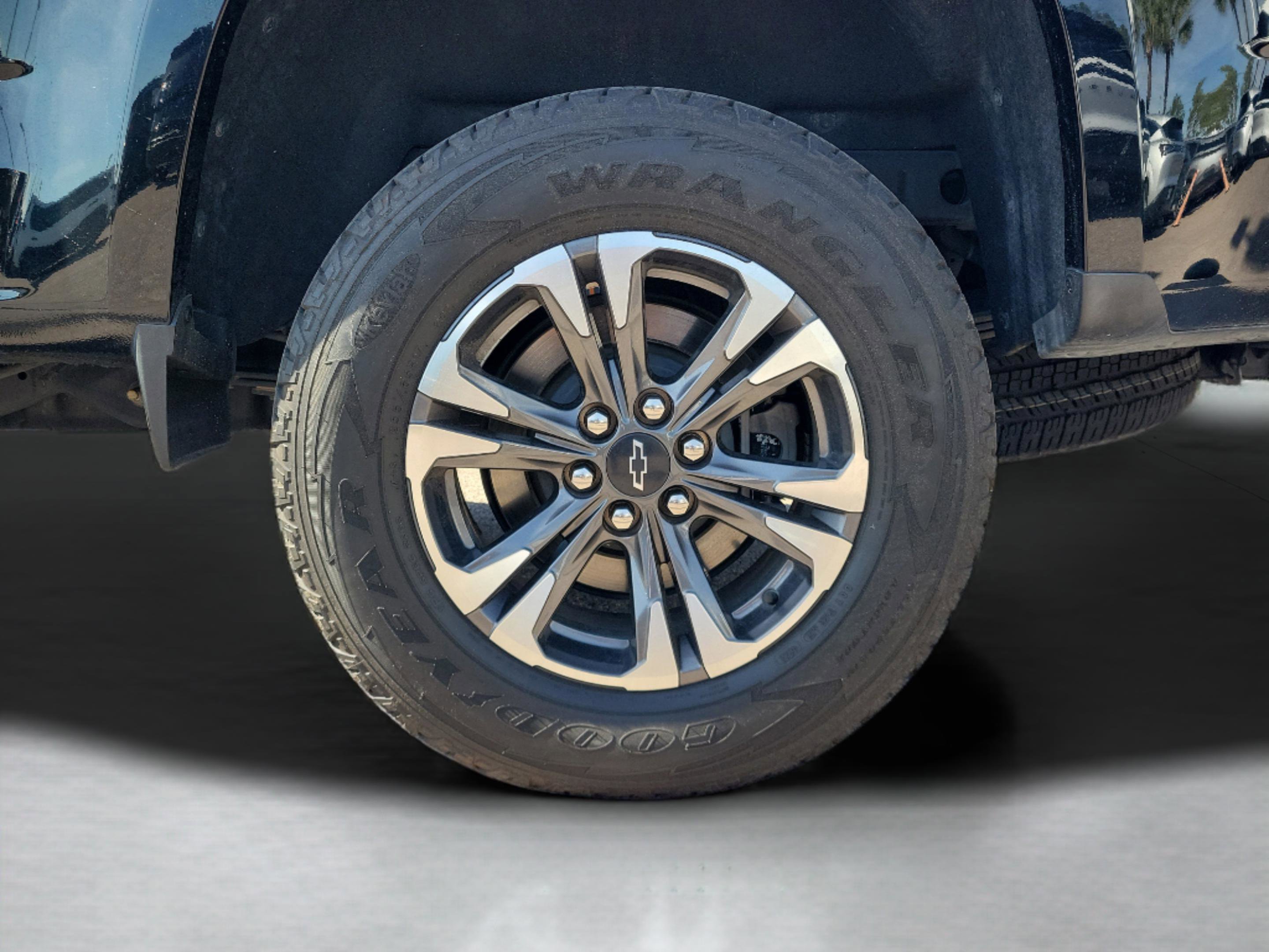 Used 2021 Chevrolet Colorado Z71 w/ Safety Package image 8