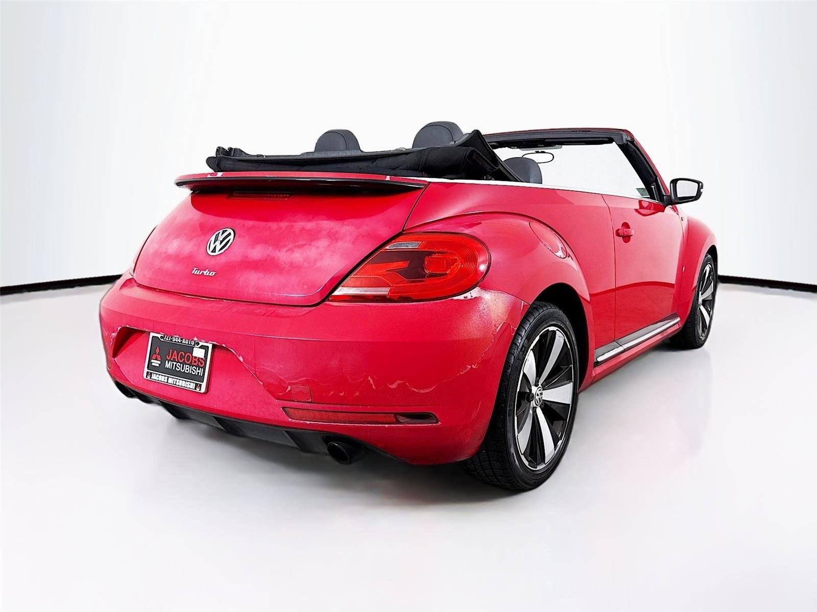 Used 2015 Volkswagen Beetle R-Line FWD image 12