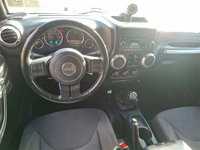 Used 2018 Jeep Wrangler Unlimited Sahara w/ Connectivity Group video 2