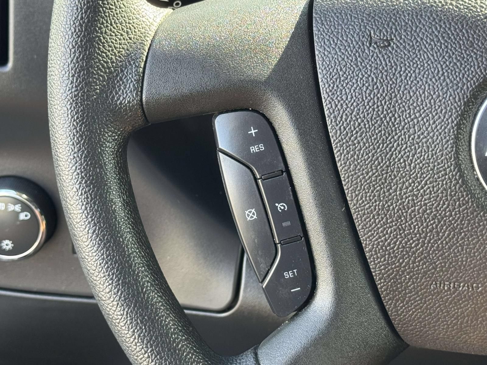 Used 2025 Chevrolet Express 2500 w/ Driver Convenience Package RWD image 9
