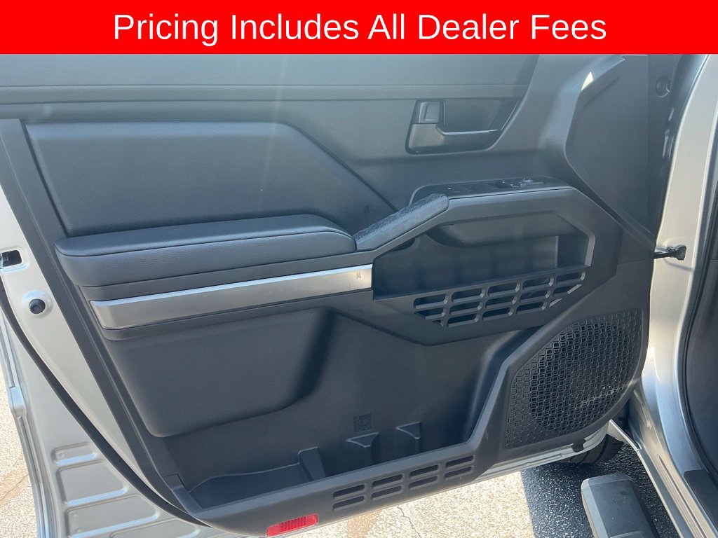 Used 2024 Toyota Tacoma SR5 RWD image 9