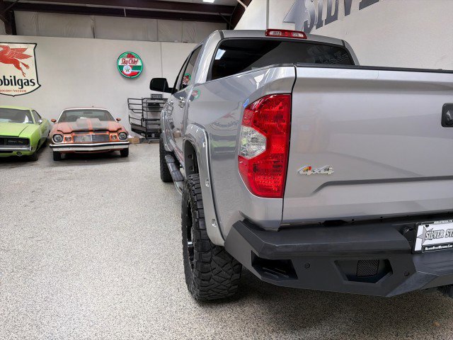 Used 2017 Toyota Tundra Platinum image 9