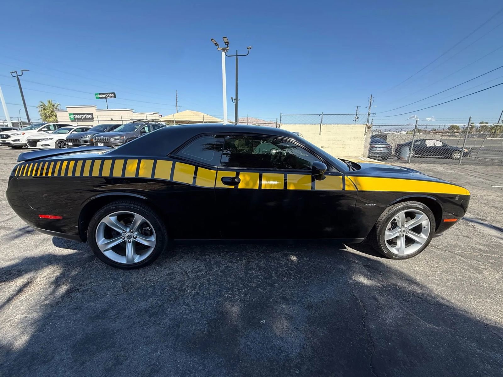 Used 2018 Dodge Challenger R/T w/ Driver Convenience Group image 7
