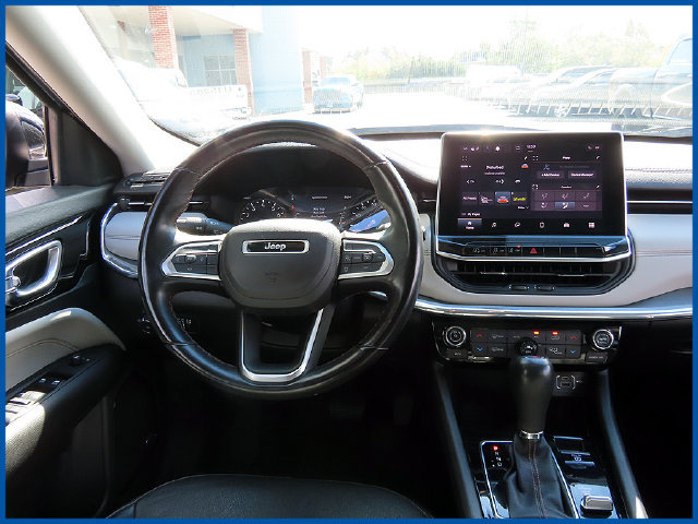 Certified 2022 Jeep Compass Limited w/ Sun and Sound Group AWD/4WD image 11